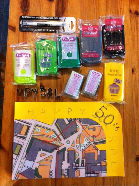 Preparation: a trip to HobbyCraft for ISOM icing colours and an icing pen for the fine detail